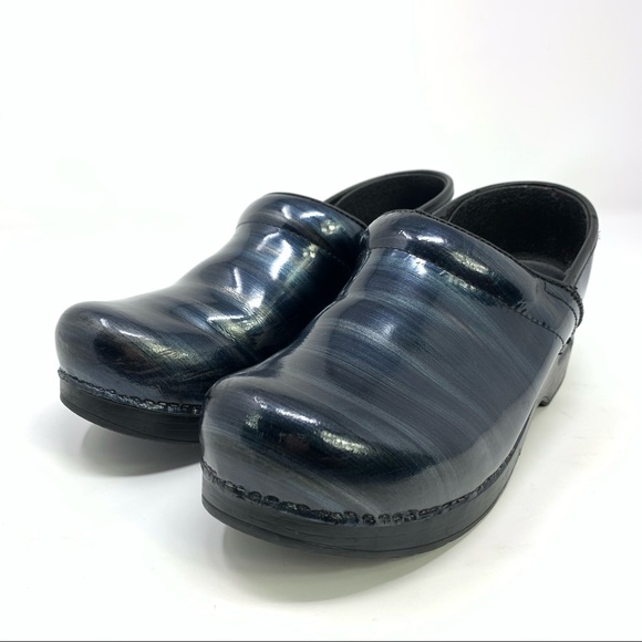 Dansko Women’s Blue Print Patent Leather Clogs - Picture 5 of 10